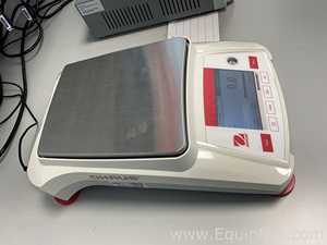 Balança de Laboratório Ohaus Corporation AX8201/E