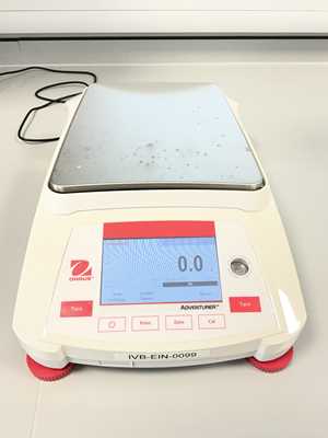 Ohaus Corporation AX8201/E Balance With power Supply
