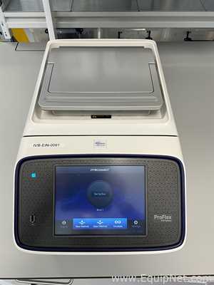 Applied Biosystems ProFlex Base PCR System