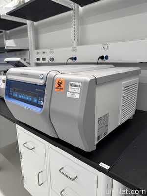 Centrífuga para laboratorio Thermo Scientific Megafuge ST1R Plus-MD