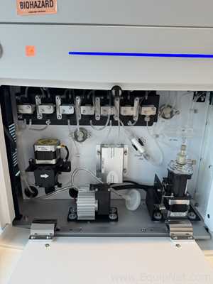 Agilent Technologies NovoCyte Quanteon Flow Cytometer - NovoSampler Q And NovoCyte FluidicsStationII
