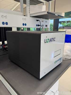 Unchained Labs Lunatic UV/Vis Spectrophotometer