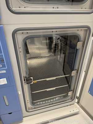 Thermo Fisher 3307 Forma Steri-Cult CO2 Double Stacker Incubators