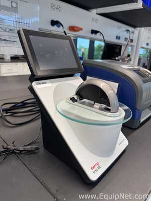 Thermo Scientific NanoDrop One Microvolume UV-Vis Spectrophotometer