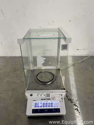 Lot of 4 Mettler Toledo Balances