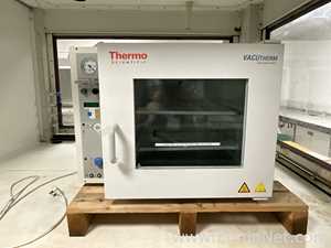 Estufa a Vácuo Thermo Scientific Vacutherm VT6060M