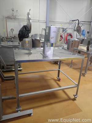 Máquina para Enlatar Edlund 610