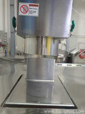Máquina para Enlatar Edlund 610
