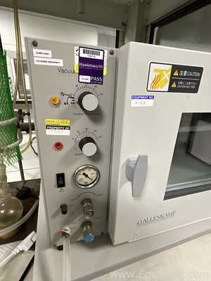 Gallenkamp OVA031.XX1.5 Laboratory Vacuum Oven with Edwards ELab2 Vacuum Pump