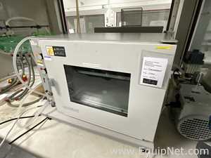 Gallenkamp OVA031.XX1.5 Laboratory Vacuum Oven with Edwards ELab2 Vacuum Pump
