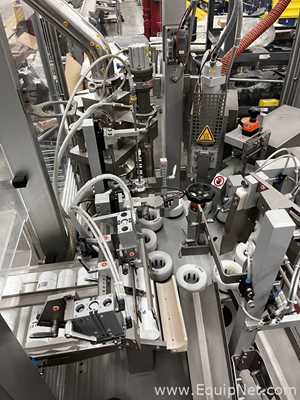 Línea para Llenado en Tubo IWK Verpackungstechnik GmbH 2843439