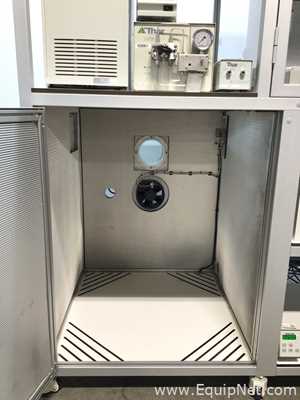Waters 2767 Sample Manager With 2545 Quaternary Gradient Module And 515 HPLC Pump
