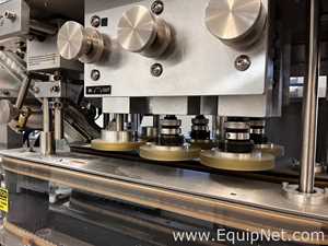 SureKap SK6000-BF6 Automatic 6 Spindle Capper