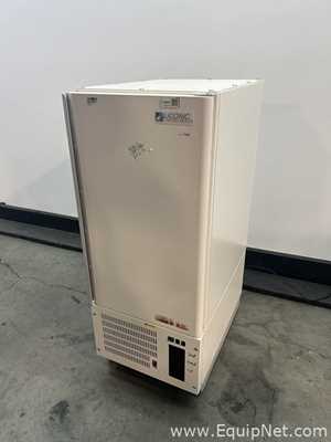 Incubadora Liconic STX110
