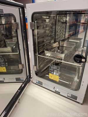 Panasonic Healthcare PHCbi MCO-170AICUV-PE Incubator