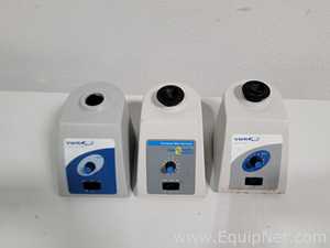 lote de  3 Misturador para Laboratórios VWR Mini Vortex mixer