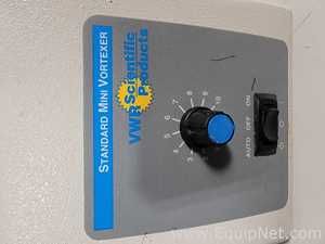 lote de  3 Misturador para Laboratórios VWR Mini Vortex mixer