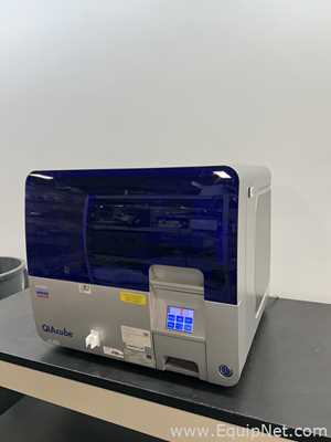 Qiagen QIAcube Analyzer