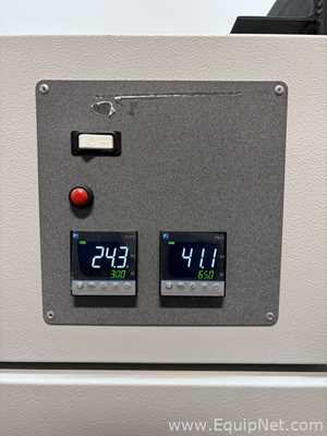 Darwin Chambers Company PH09-DA Climate Chamber