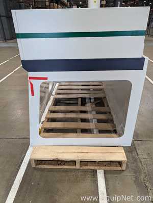 Unknown Zaip-2402-02 Fume and Flow Hood