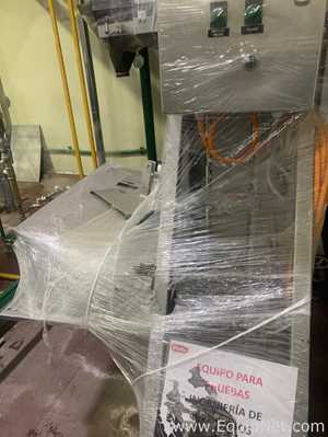 JERSA Hopper and L-Type Bucket Elevator Feeding System for ITW Shredded Meat Doser