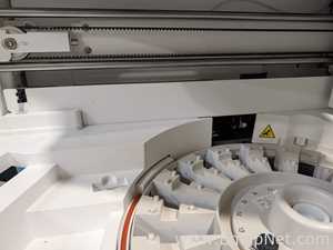 Roche cobas e411 Chemistry Analyzer