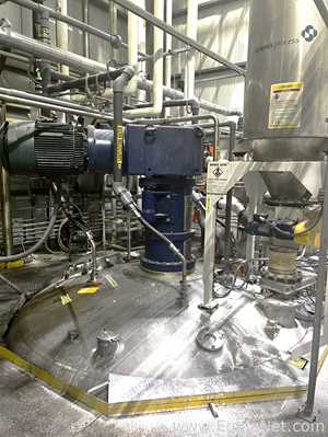 SFI 12.000 Gallon Stainless Steel Mix Tank Mounted on Legs With Heat Exchanger And Pumps
