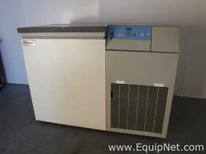 Congelador Thermo Scientific ULT7150-9-V24