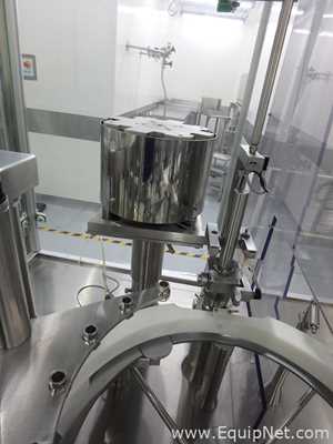 Maquina Monobloque de Llenado-Tapado de Frasco marcaRomacoMacofar modeloLVI4 con Equipos Perifericos