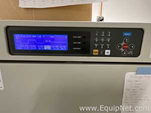 Incubadora Panasonic MIR-254-PE.  238 Litros
