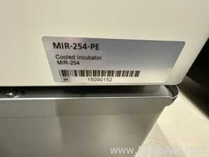 Incubadora Panasonic MIR-254-PE.  238 Litros