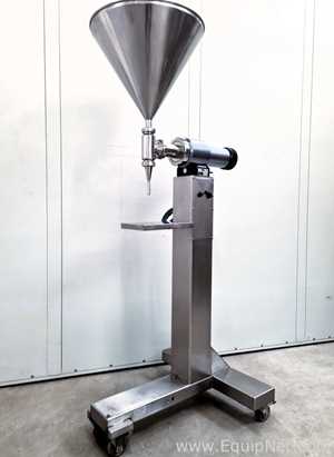 Tecno Fluss VM 300 Liquid Filling Machine