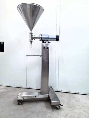Tecno Fluss VM 300 Liquid Filling Machine