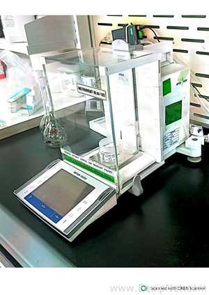 Lot of Laboratory Equipment: Balances, Dissolution Systems, Density Meter and HPLCs