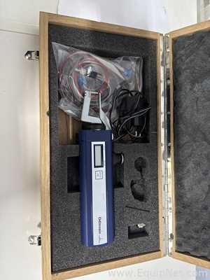 lote de  2 Equipamento de Medição Various 
