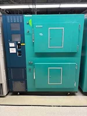 Conviron E7-2 Environmental Chamber