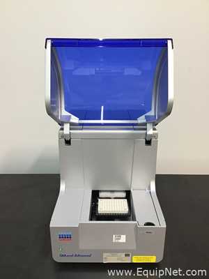 Qiagen QIAxcel Advanced Capillary Electrophoresis