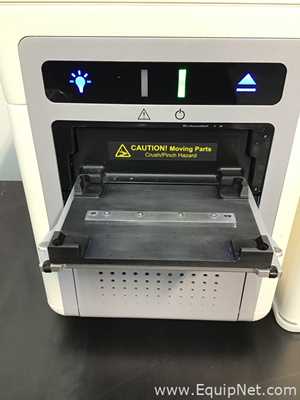 Citômetro Invitrogen Attune NxT