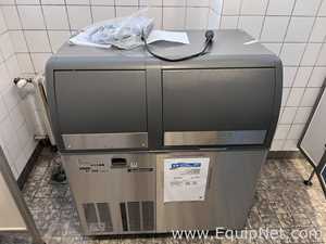 Máquina para Fabricação de Gelo Scotsman EF 206 Easy Fit