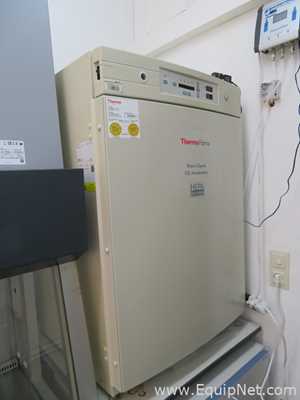 Thermo Forma Scientific 381 Steri-Cycle CO2 Incubator