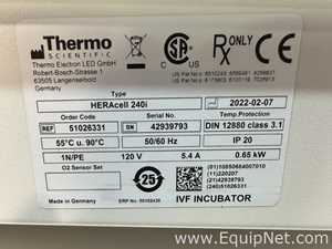 Incubadora Thermo Scientific HERAcell 240i
