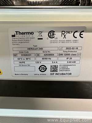 Incubadora Thermo Scientific HERAcell 240i