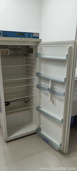 Thermo Scientific Heraeus BK 800 Refrigerated Incubator
