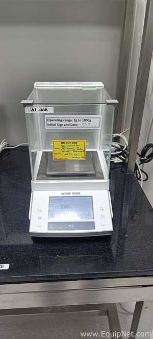 Mettler Toledo XS1203S Precision Balance
