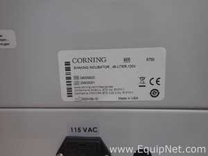 Incubadora Corning LSE 49L