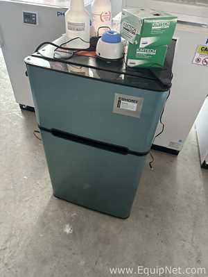 EUHOMY RF-S Compact Refrigerator
