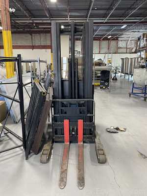 Empilhadeira Raymond  20.1.R40TT