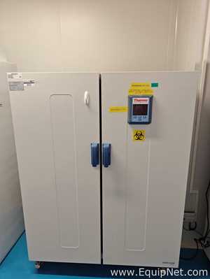 Incubadora Thermo Scientific IMH750S