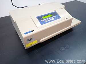 Molecular Devices SpectraMax M5 Microplate Reader