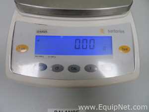 Sartorius LE4202S Balance with Power Supply